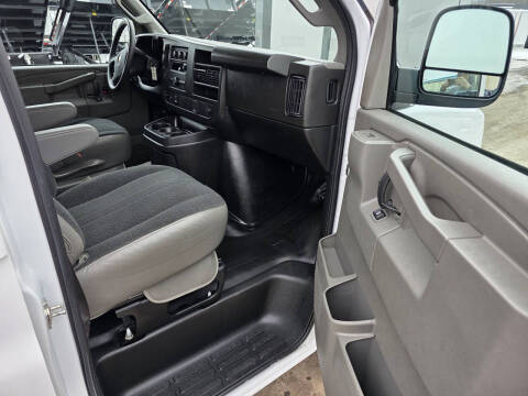 2023 Chevrolet Express 2500