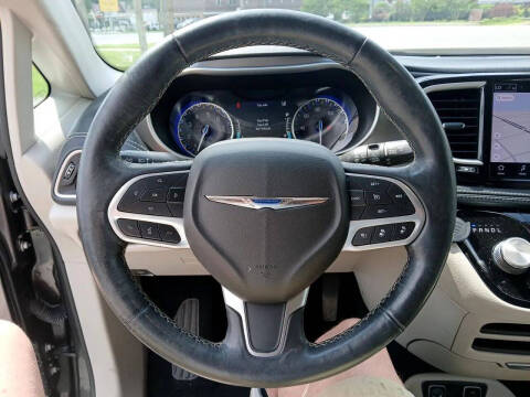 2021 Chrysler Pacifica Touring L