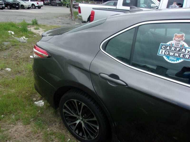 2019 Toyota Camry SE