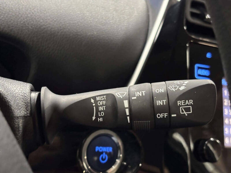 2019 Toyota Prius L Eco