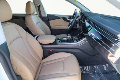 2023 Audi Q8 quattro Premium 55 TFSI