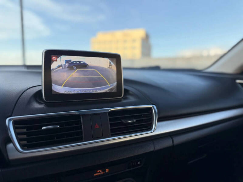 2016 Mazda MAZDA3 s Grand Touring