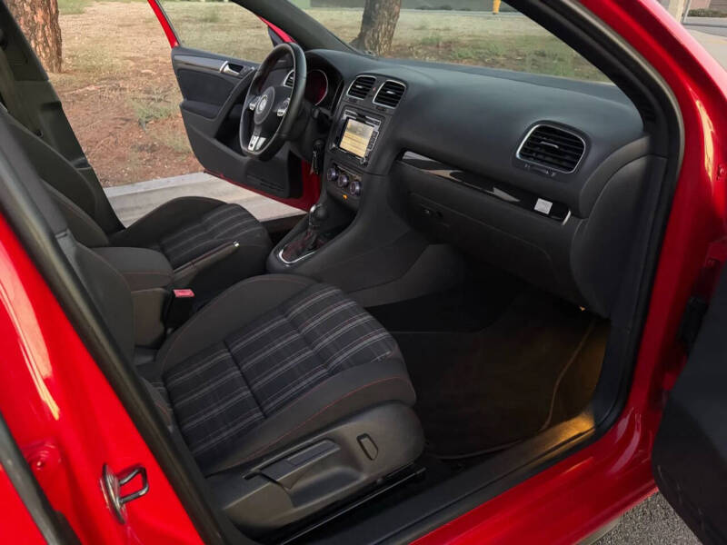 2010 Volkswagen GTI Base PZEV