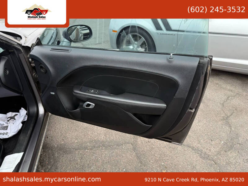 2015 Dodge Challenger SXT Plus