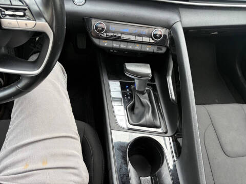 2022 Hyundai Elantra