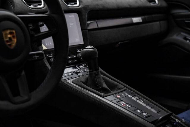 2024 Porsche 718 Cayman GT4 RS