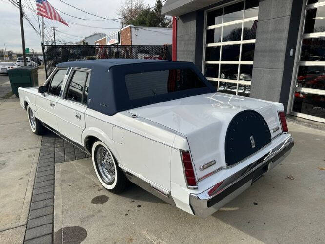 1986 Lincoln Town Car