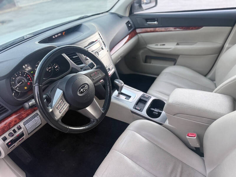 2011 Subaru Outback 2.5i Limited