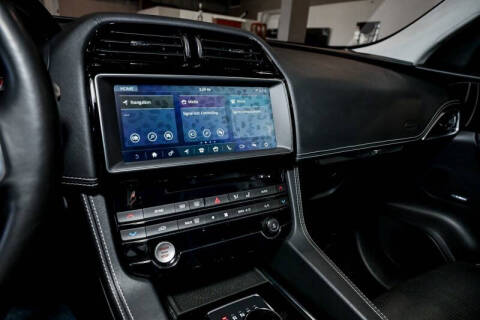 2019 Jaguar F-PACE 25t R-Sport