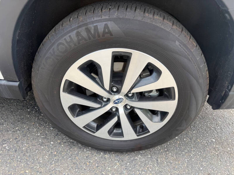 2024 Subaru Outback Premium