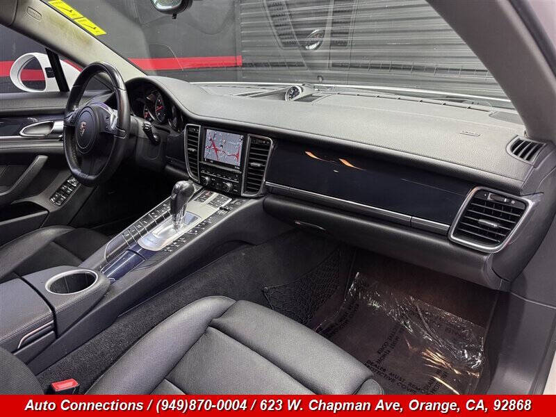 2012 Porsche Panamera