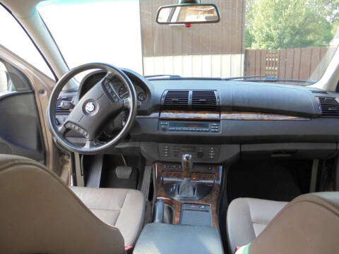 2005 BMW X5 3.0i