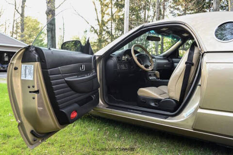 2005 Ford Thunderbird Deluxe