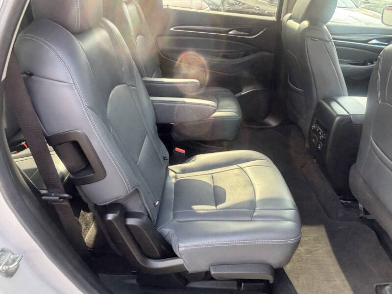 2021 Buick Enclave Essence