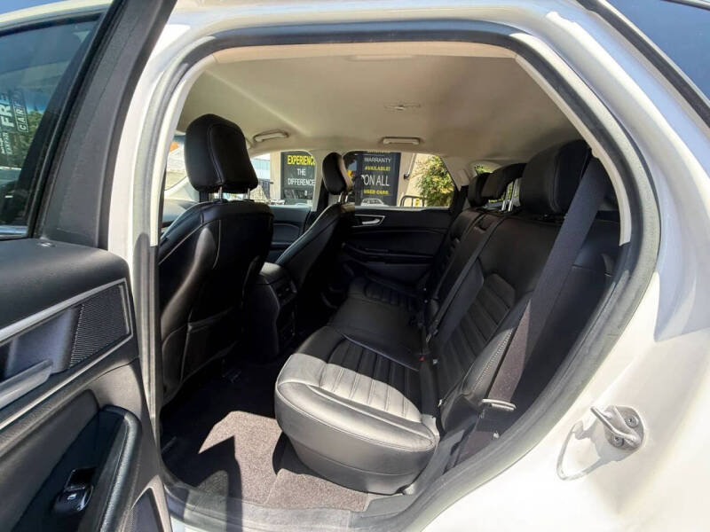 2020 Ford Edge SEL