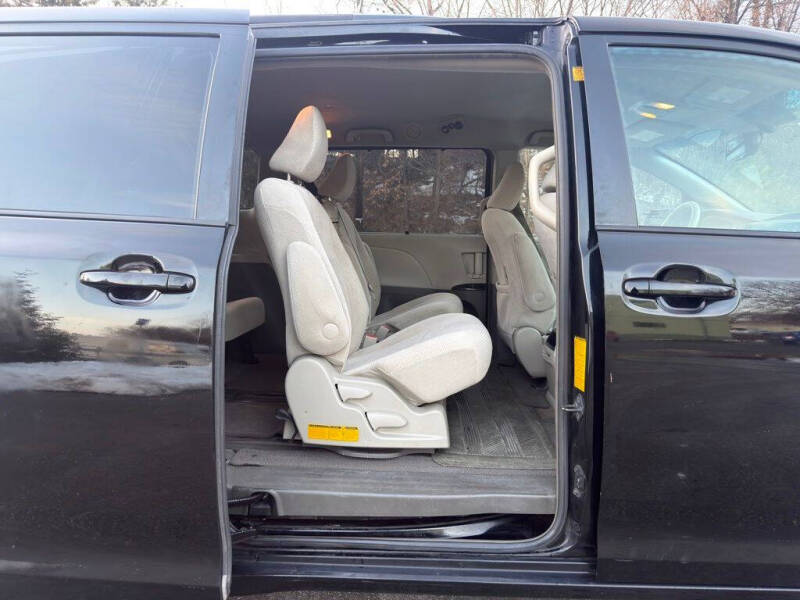 2012 Toyota Sienna