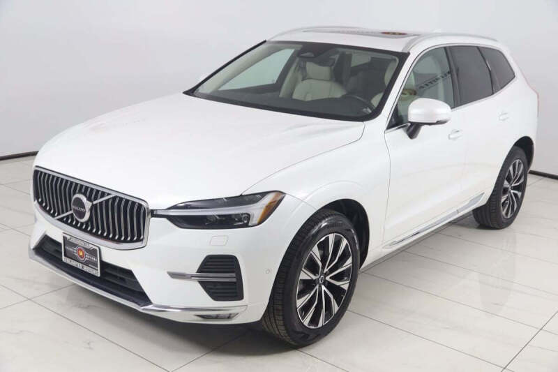 2023 Volvo XC60 B5 Plus Bright Theme