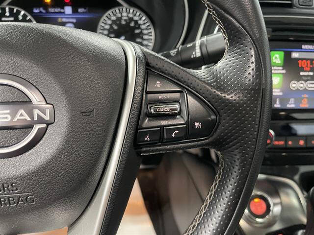 2023 Nissan Maxima