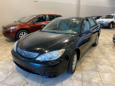 2005 Toyota Camry for sale at Super Bee Auto in Chantilly VA