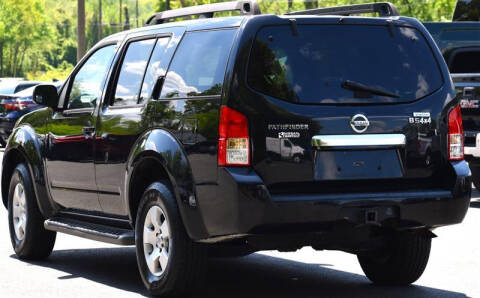 2010 Nissan Pathfinder LE