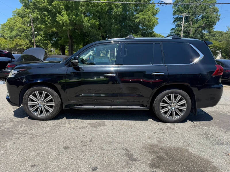 2017 Lexus LX 570