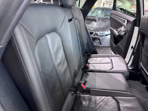 2021 Audi Q3 quattro Premium 40 TFSI