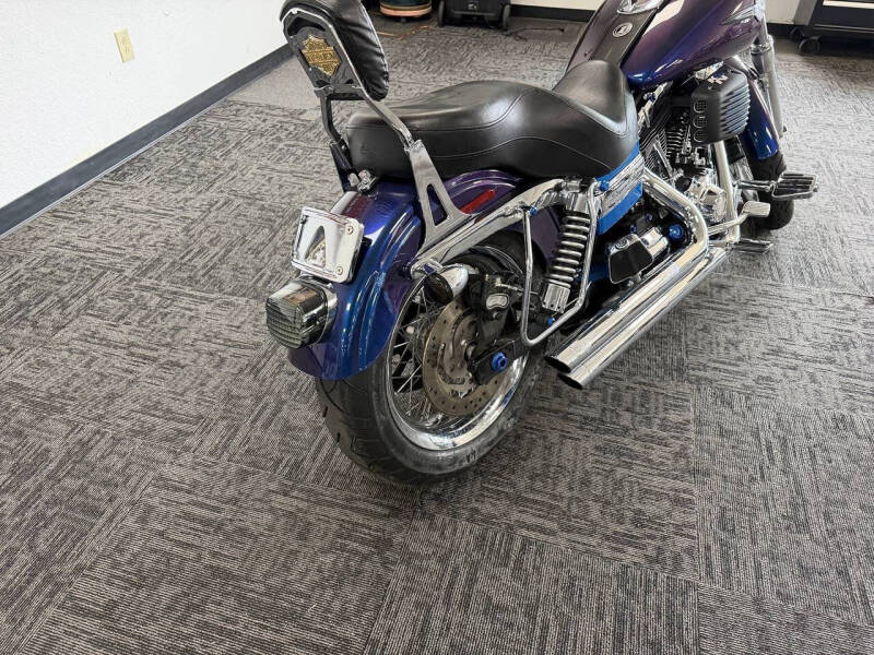2010 Harley-Davidson Super Glide Custom