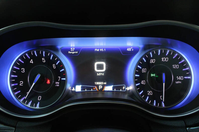 2017 Chrysler 300 Limited