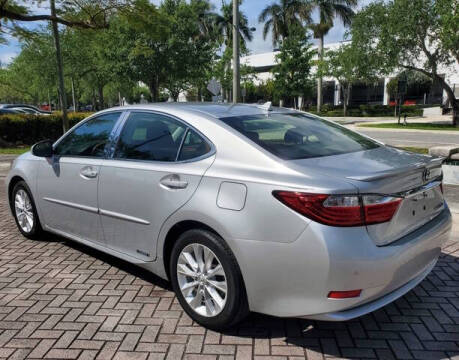 2013 Lexus ES 300h