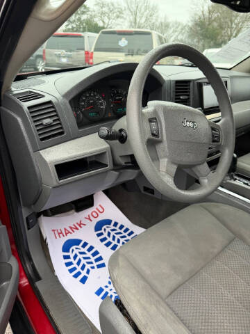 2006 Jeep Grand Cherokee Laredo