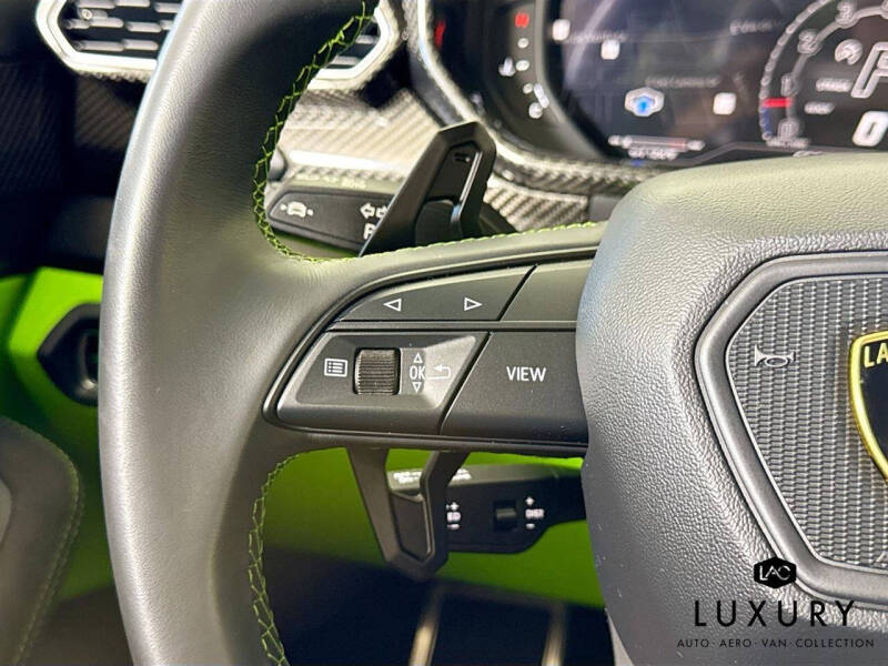 2024 Lamborghini Urus S