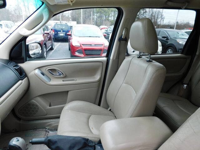 2005 Mazda Tribute s