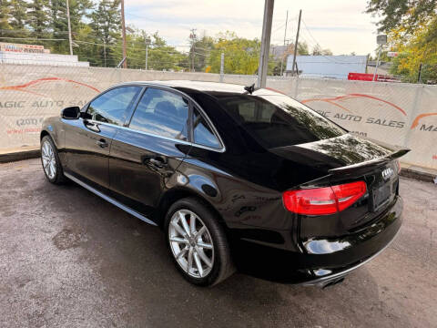 2016 Audi A4 2.0T quattro Premium