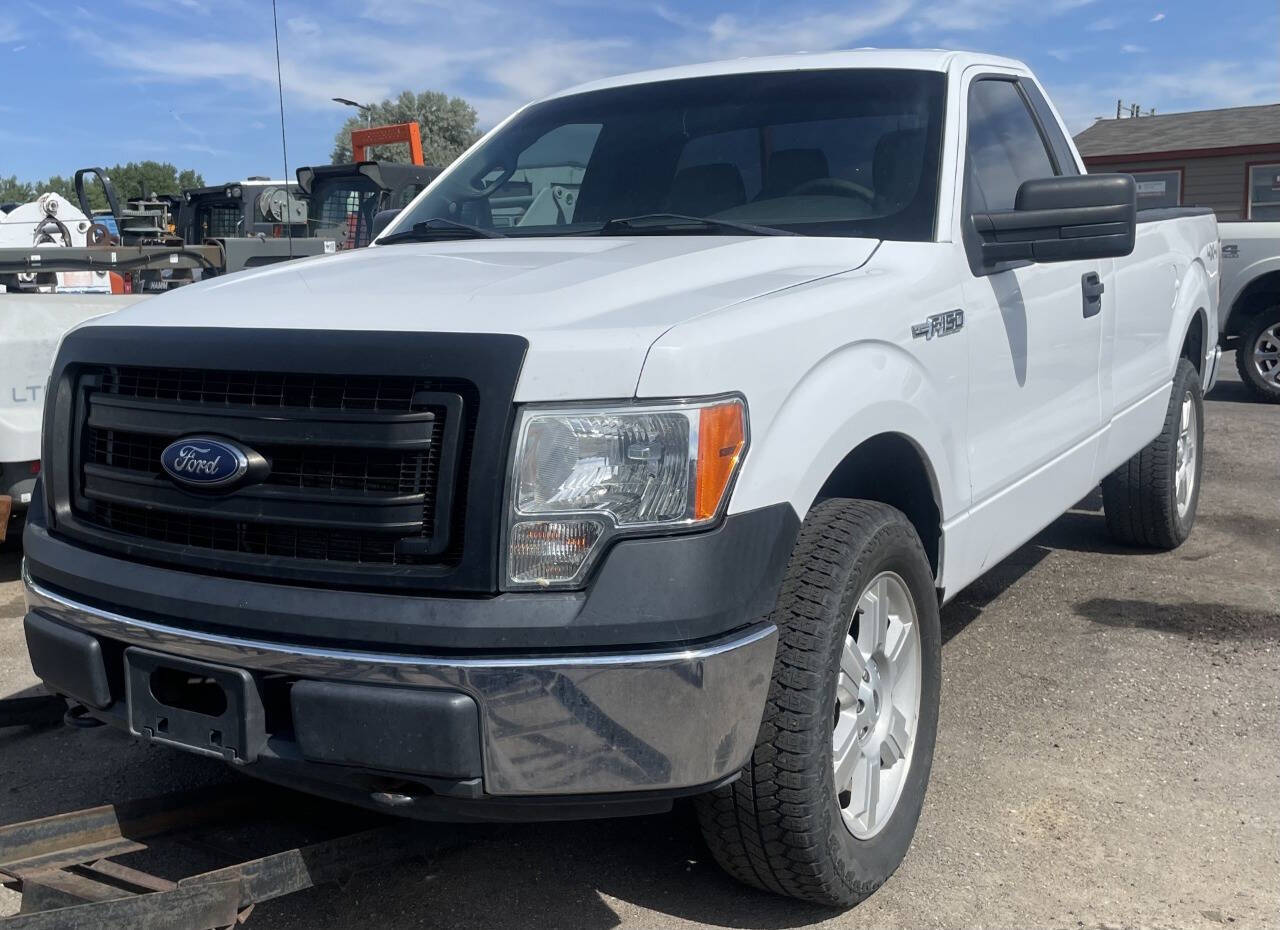 White 2014 Ford F-150 XLT 4x4 XLT 2dr Regular Cab Styleside 8 ft. LB 2