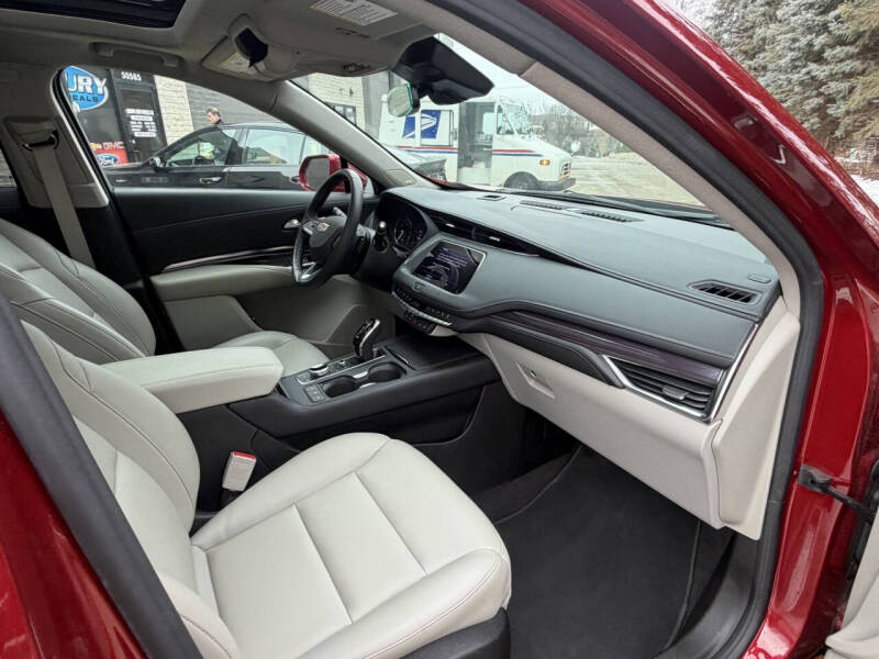 2021 Cadillac XT4 Luxury