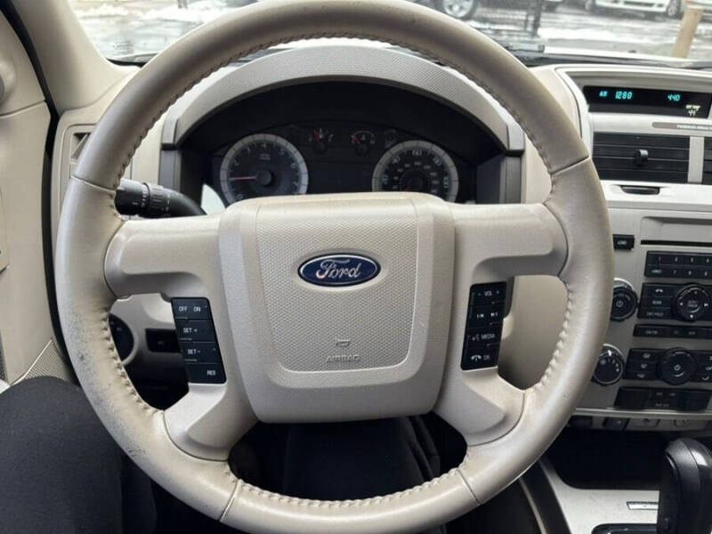 2009 Ford Escape XLT