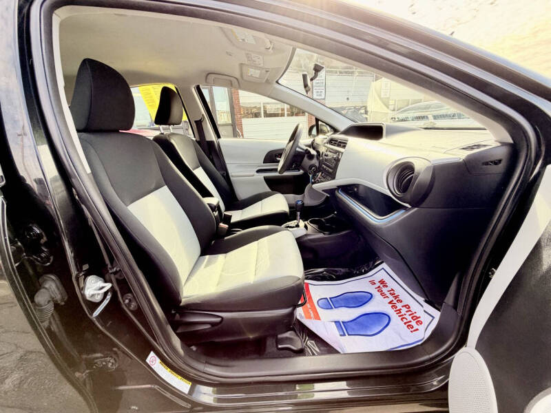 2012 Toyota Prius c One