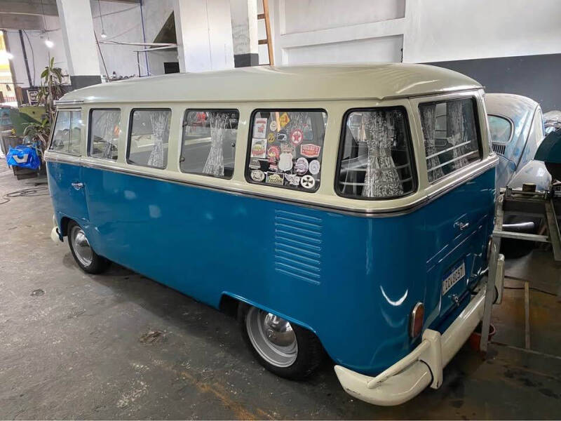 1972 Volkswagen Bus