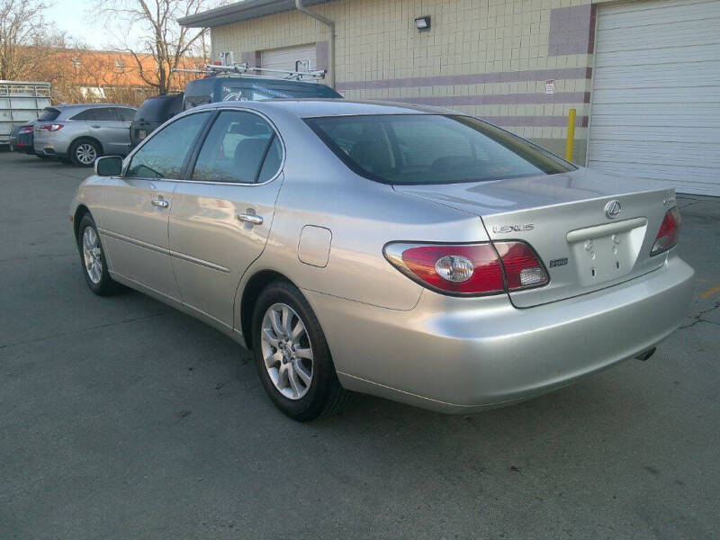 2004 Lexus ES 330