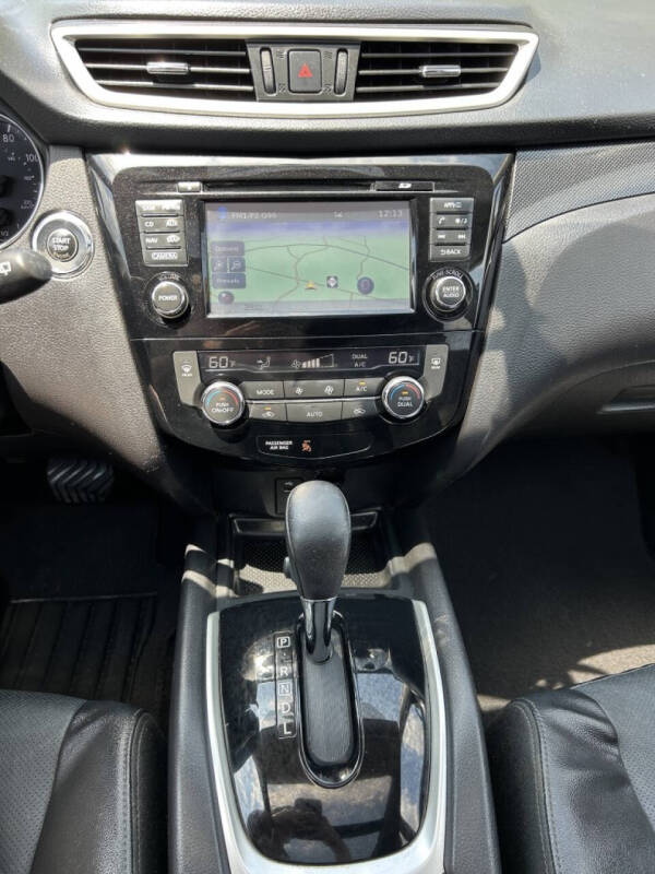 2016 Nissan Rogue SL