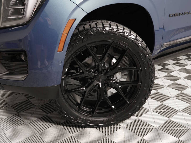 2025 GMC Yukon Denali Ultimate