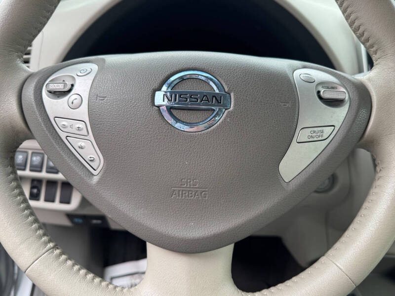 2012 Nissan LEAF SL