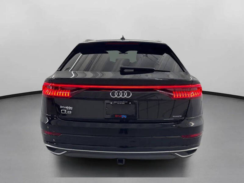 2019 Audi Q8 quattro Premium 55 TFSI