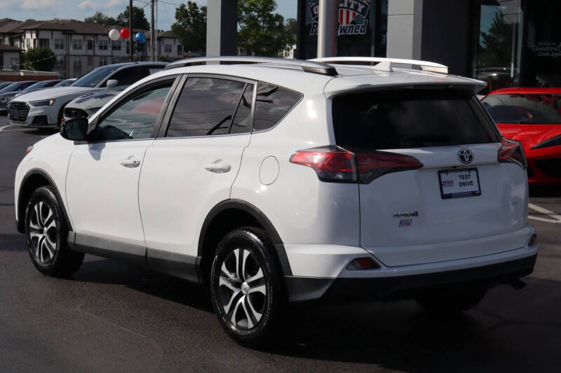 2017 Toyota RAV4 LE