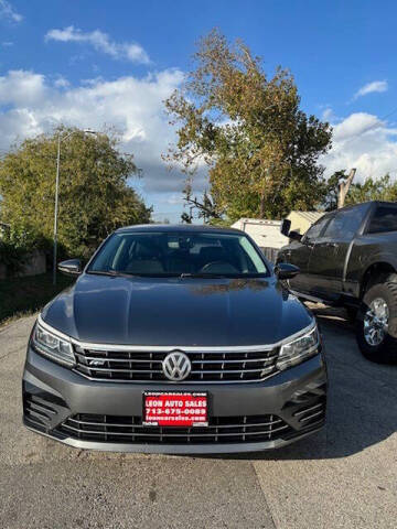 2017 Volkswagen Passat 1.8T R-Line
