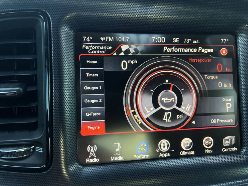 2016 Dodge Challenger 392 HEMI Scat Pack Shaker