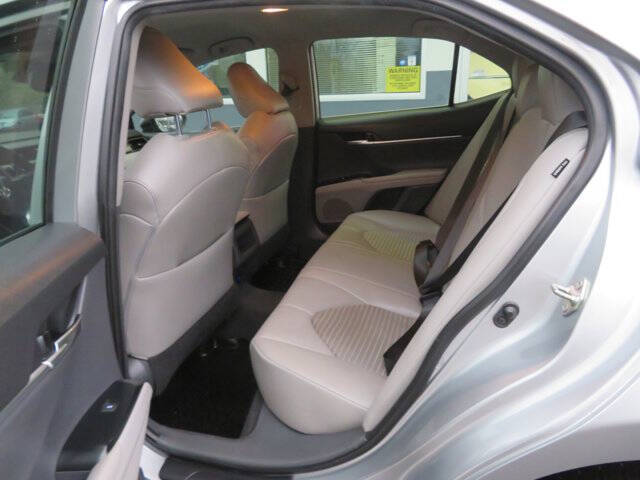 2019 Toyota Camry SE