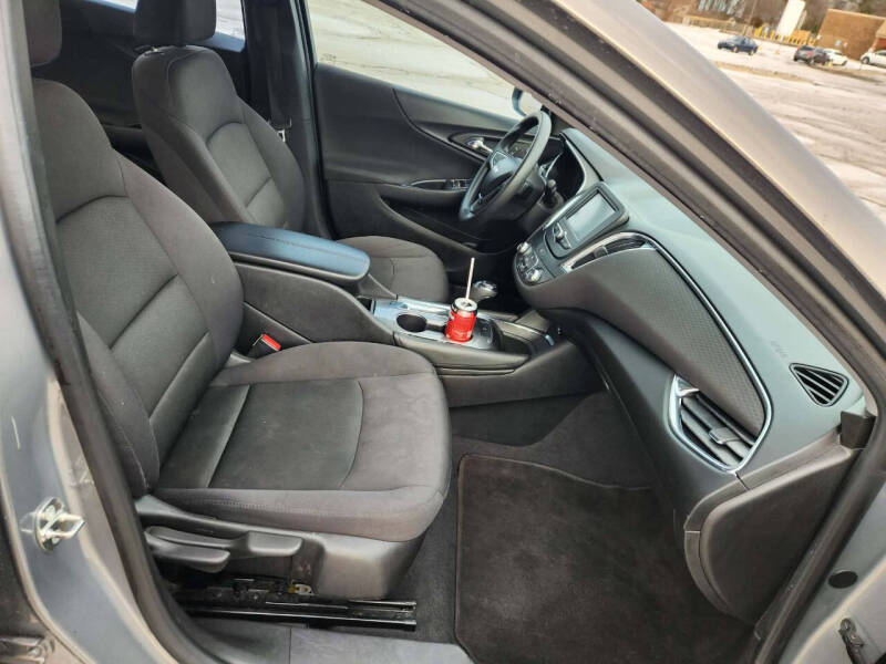 2017 Chevrolet Malibu LT