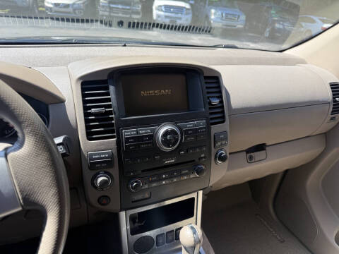 2011 Nissan Pathfinder Silver Edition