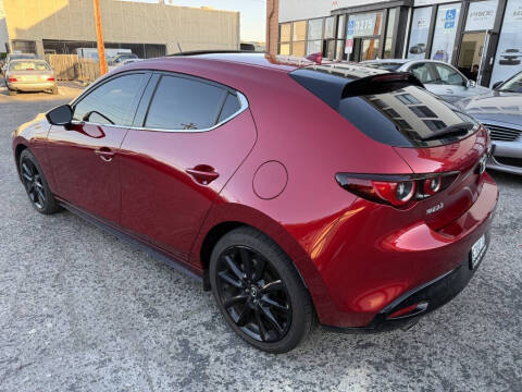 2022 Mazda Mazda3 Hatchback Premium